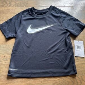NWT Nike Boys Shirt size 6